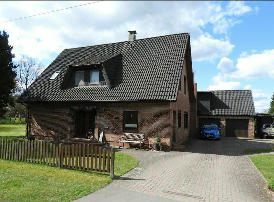Apartment In Upper Floor In Nature Reserve. Hipstedt المظهر الخارجي الصورة